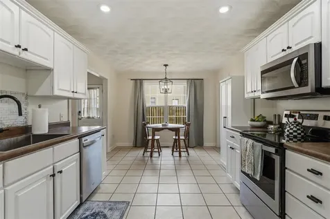 1319 Wintercress Court Bowling Green KY 42104