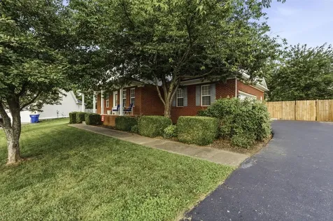 1319 Wintercress Court Bowling Green KY 42104