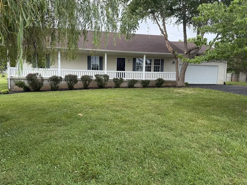 158 Pembroke Court Bowling Green KY 42101