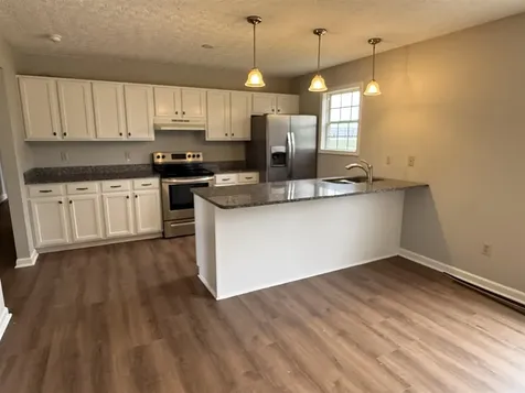 158 Pembroke Court Bowling Green KY 42101
