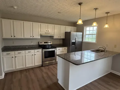 158 Pembroke Court Bowling Green KY 42101