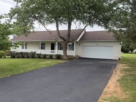158 Pembroke Court Bowling Green KY 42101