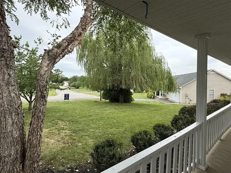 158 Pembroke Court Bowling Green KY 42101