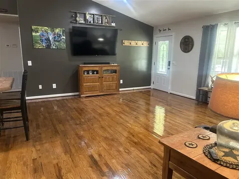 12 Yacht Club Drive Scottsville KY 42164