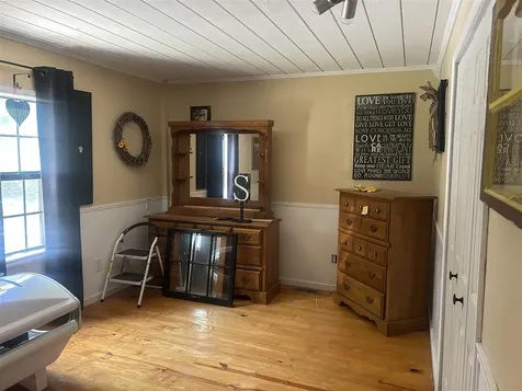 12 Yacht Club Drive Scottsville KY 42164