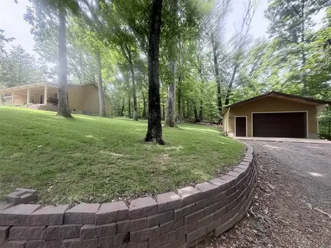 12 Yacht Club Drive Scottsville KY 42164