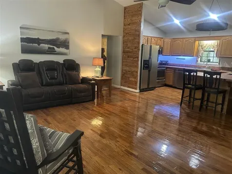 12 Yacht Club Drive Scottsville KY 42164