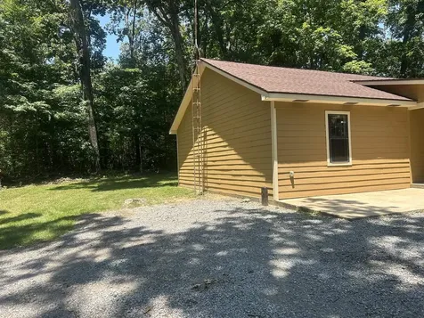 12 Yacht Club Drive Scottsville KY 42164