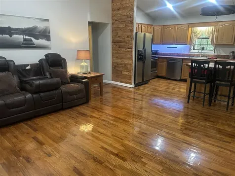 12 Yacht Club Drive Scottsville KY 42164