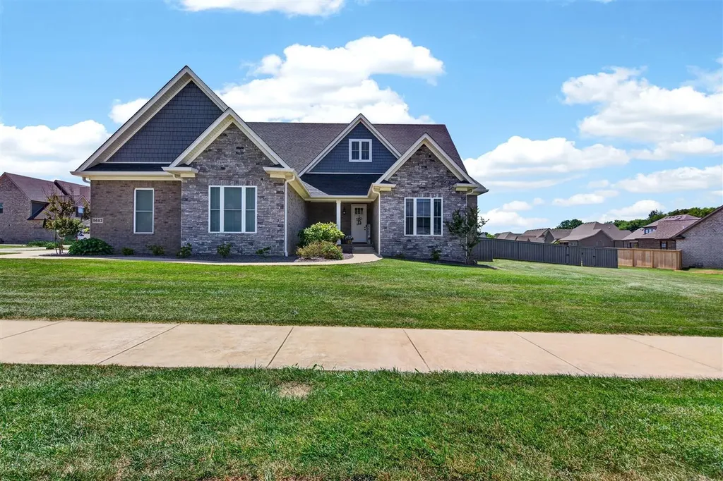 8682 Pebblestone Lane Bowling Green KY 42122