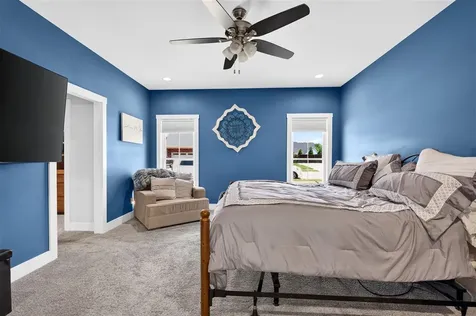 8682 Pebblestone Lane Bowling Green KY 42122