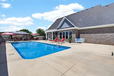 8682 Pebblestone Lane Bowling Green KY 42122