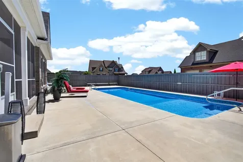 8682 Pebblestone Lane Bowling Green KY 42122