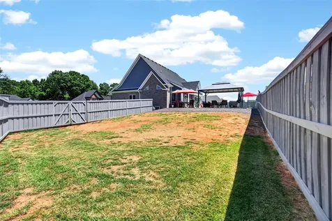 8682 Pebblestone Lane Bowling Green KY 42122