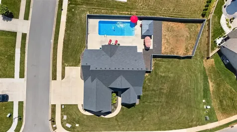8682 Pebblestone Lane Bowling Green KY 42122