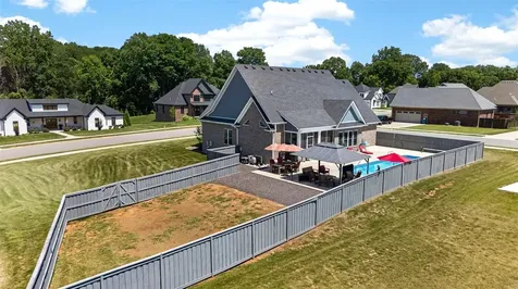 8682 Pebblestone Lane Bowling Green KY 42122