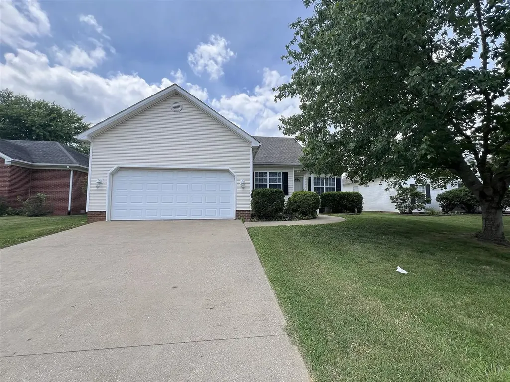 3519 Cave Springs Avenue Bowling Green KY 42104