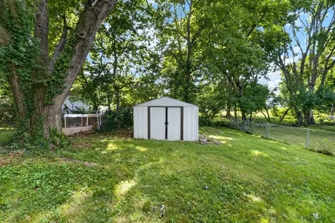 1556 Virginia Drive Bowling Green KY 42101