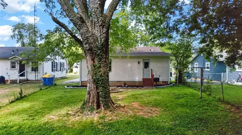 1556 Virginia Drive Bowling Green KY 42101