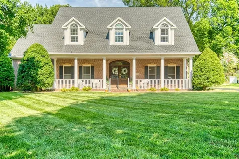 1545 Shady Ridge Court Bowling Green KY 42104