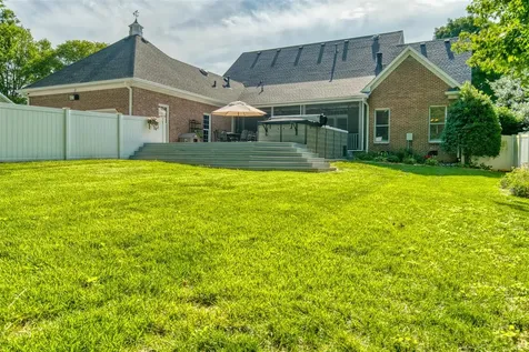 1545 Shady Ridge Court Bowling Green KY 42104