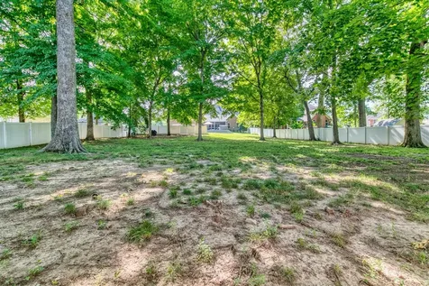1545 Shady Ridge Court Bowling Green KY 42104