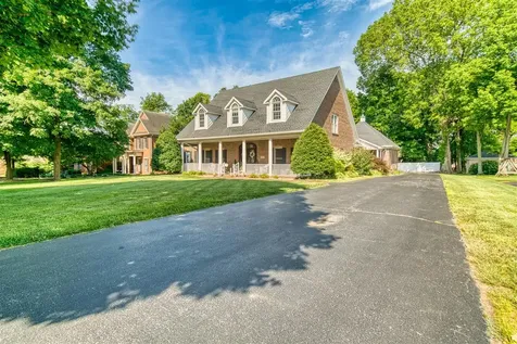1545 Shady Ridge Court Bowling Green KY 42104