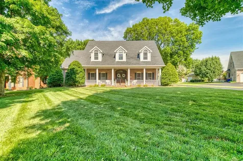 1545 Shady Ridge Court Bowling Green KY 42104