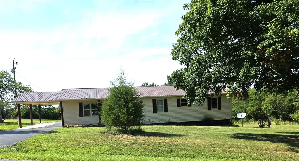 3240 Poplar Springs Road Glasgow KY 42141