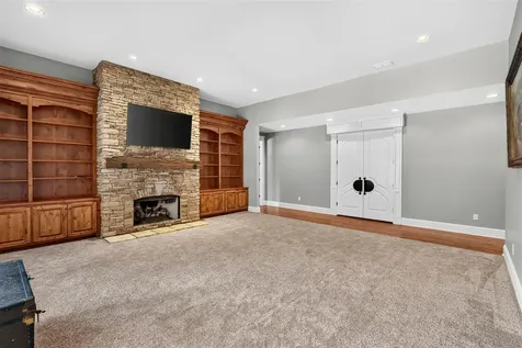 8408 Cemetery Road Bowling Green KY 42103