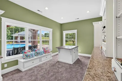8408 Cemetery Road Bowling Green KY 42103