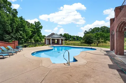 8408 Cemetery Road Bowling Green KY 42103