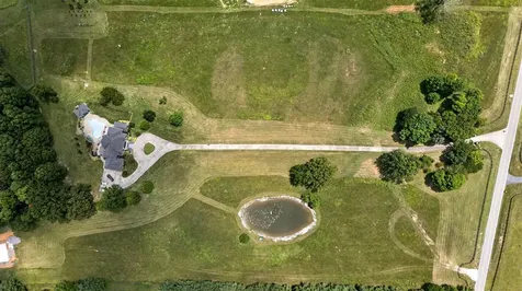 8408 Cemetery Road Bowling Green KY 42103
