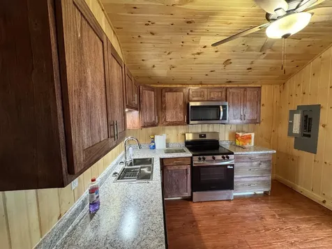 2335 Dog Walk Road Horse Branch KY 42349
