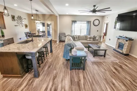 4378 Lewisburg Road Russellville KY 42276