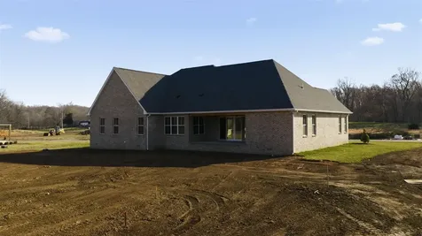 1728 Hazel Farms Lane Bowling Green KY 42103