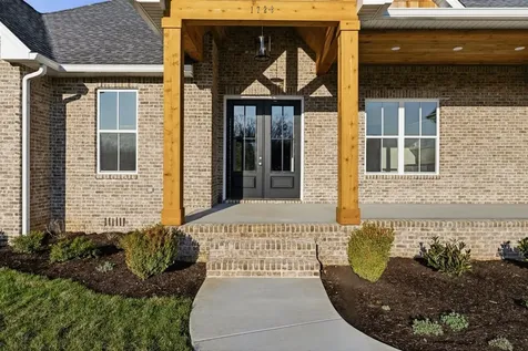 1728 Hazel Farms Lane Bowling Green KY 42103