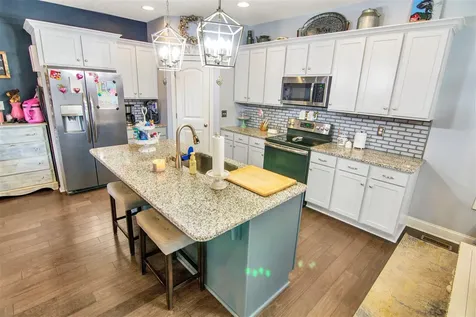 7034 Stone Meade Court Bowling Green KY 42101