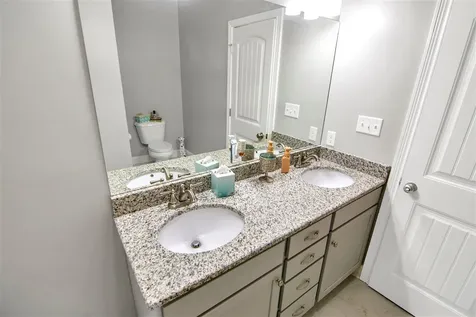 7034 Stone Meade Court Bowling Green KY 42101