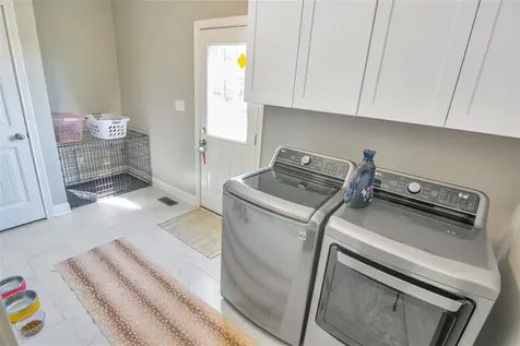 7034 Stone Meade Court Bowling Green KY 42101