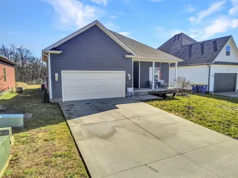 7034 Stone Meade Court Bowling Green KY 42101