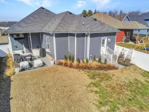 7034 Stone Meade Court Bowling Green KY 42101