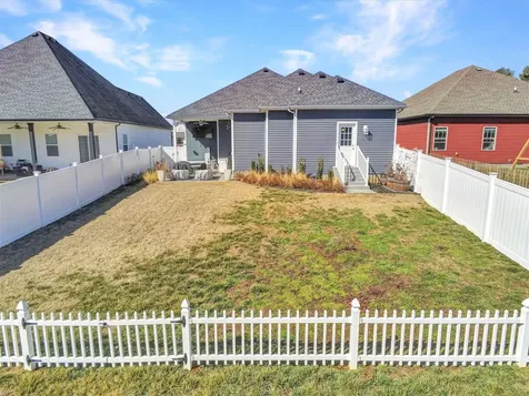 7034 Stone Meade Court Bowling Green KY 42101