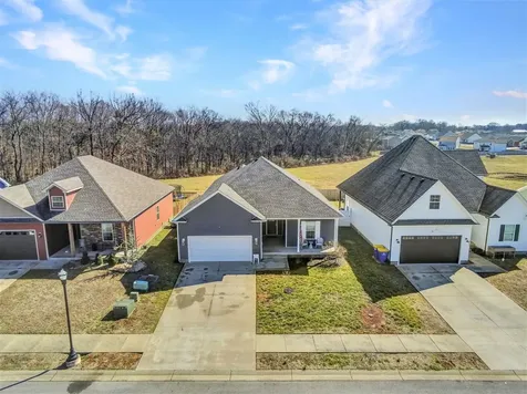 7034 Stone Meade Court Bowling Green KY 42101