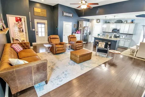 7034 Stone Meade Court Bowling Green KY 42101