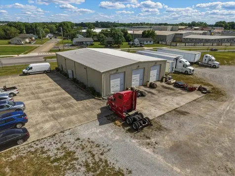 855 Beauty Avenue Bowling Green KY 42101