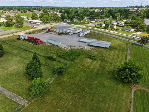 855 Beauty Avenue Bowling Green KY 42101