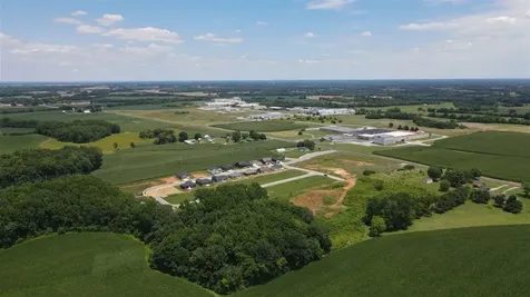 4500 Bowling Green Road Franklin KY 42134