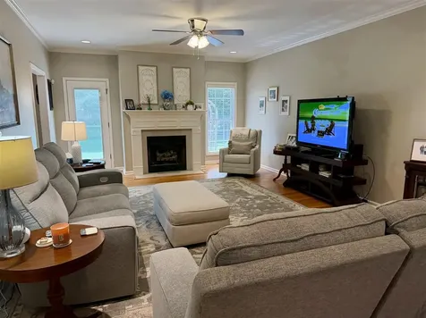 123 Sutters Mill Court Bowling Green KY 42104