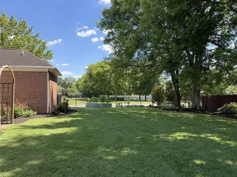 123 Sutters Mill Court Bowling Green KY 42104